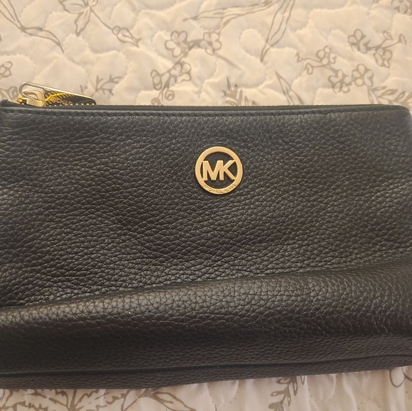 MICHAEL Michael Kors Accessories - Michael Kors black makeup bag
